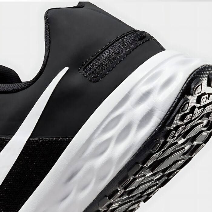 Men's Revolution 6 FlyEase Road Running Shoes - Image 4